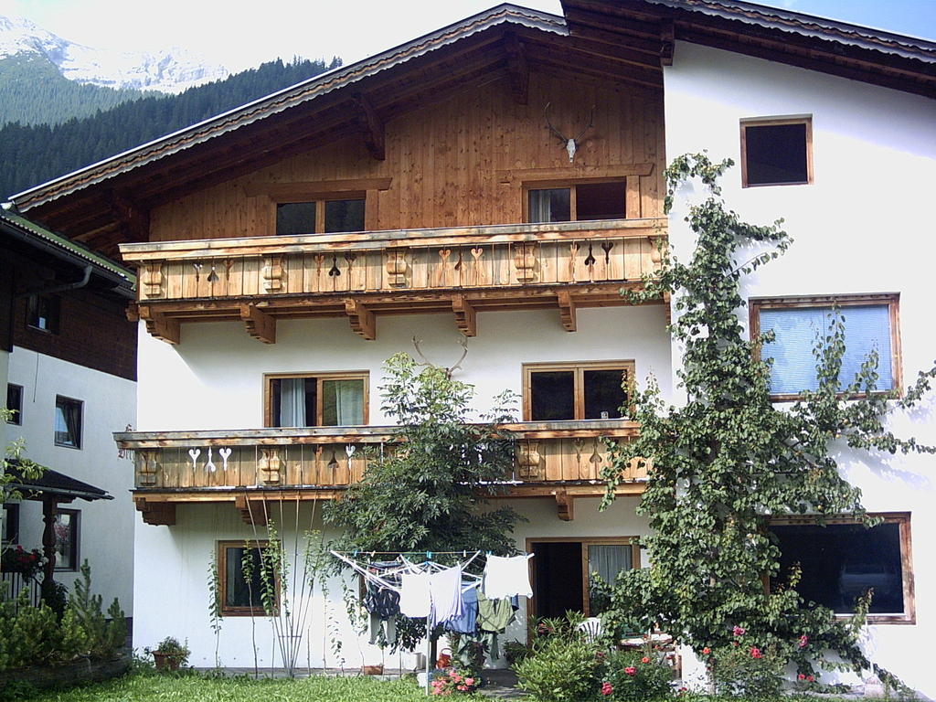 Appartement Ambrosius Lermoos Bagian luar foto