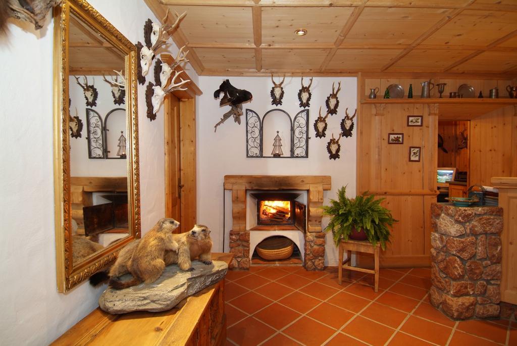 Appartement Ambrosius Lermoos Bagian luar foto