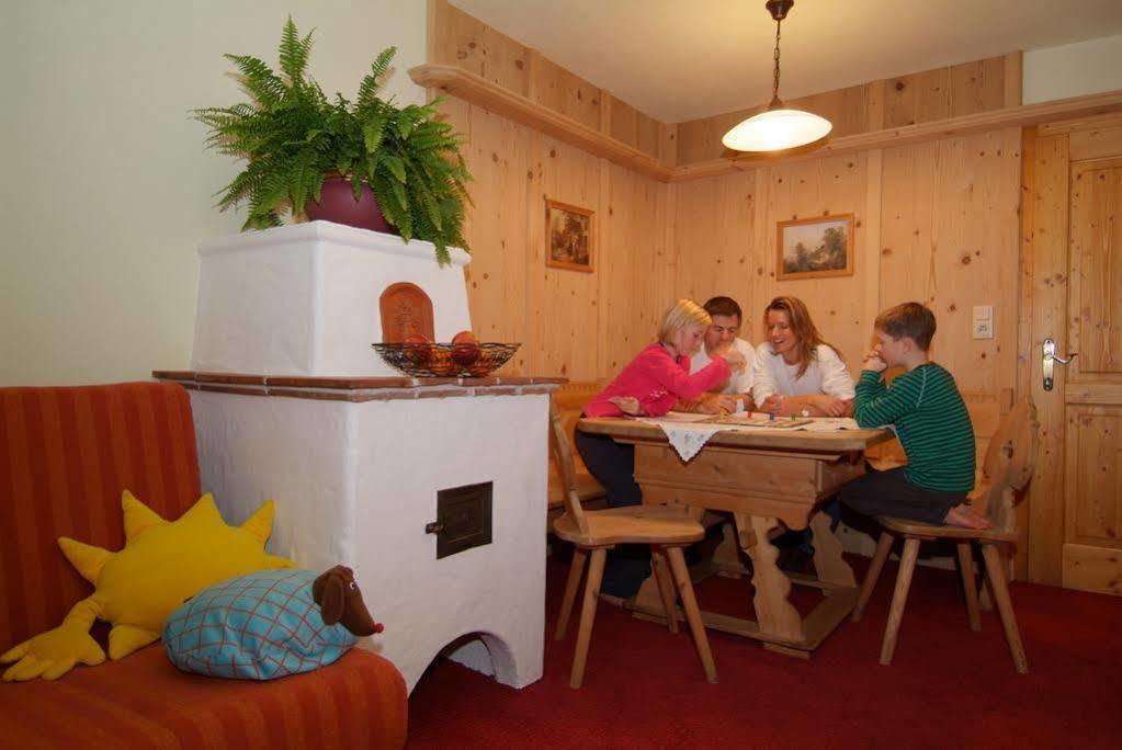 Appartement Ambrosius Lermoos Bagian luar foto